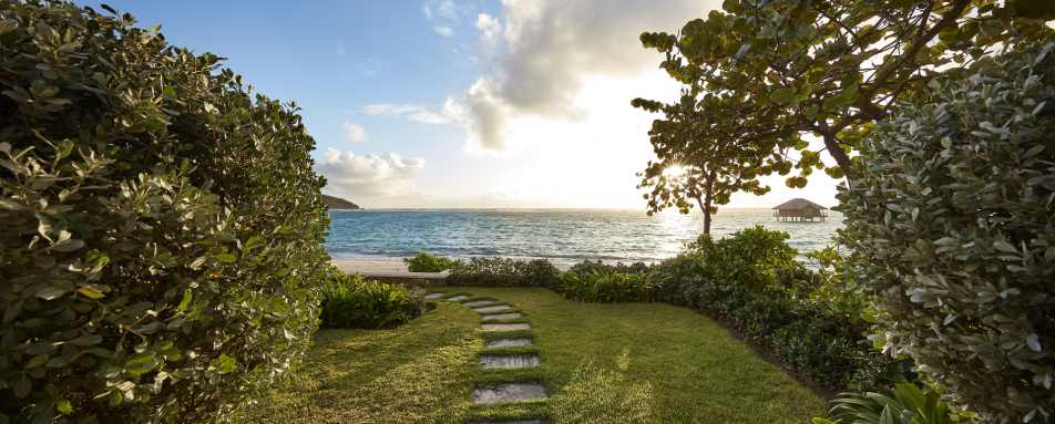 One Bedroom Beachfront Suite
