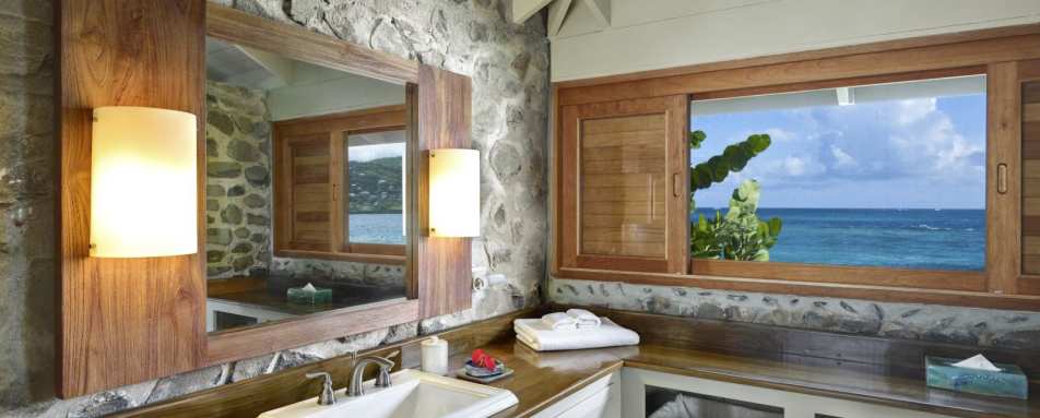 Bathroom in the One Bedroom accommodation - Petit St Vincent