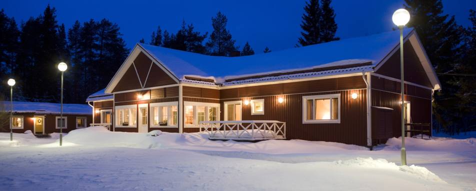 Exterior - Pine Bay Lodge