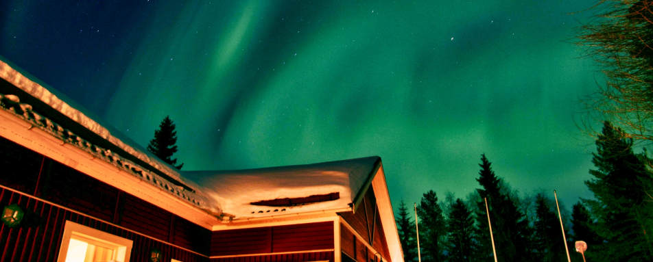 Exterior - Pine Bay Lodge