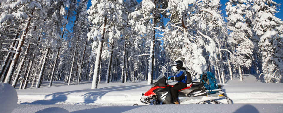 Snowmobiling - Swedish Lapland for families