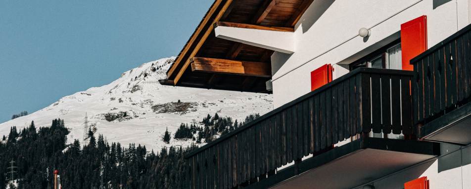  Chalet exterior 