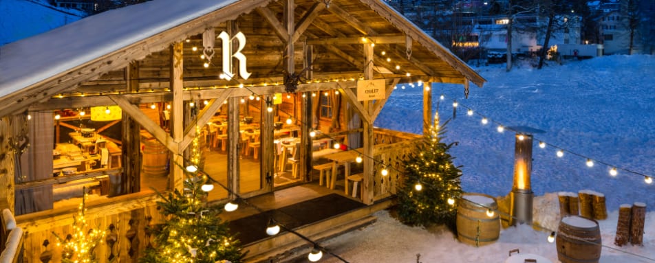 Chalet Ruinart - Exterior evening 