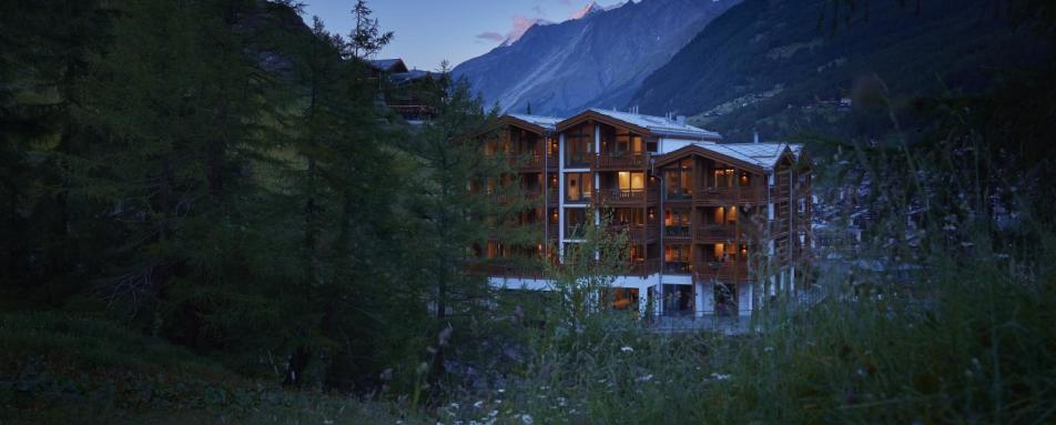 Exterior in the summer - La Vue