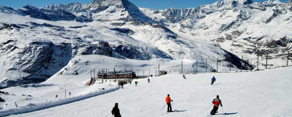 Skiing from Gornegrat - La Vue