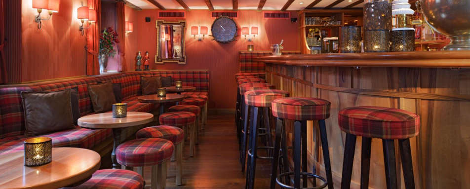 Edward's Bar - Monte Rosa