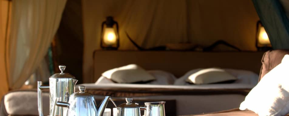 Tea in bed - Dunia Camp