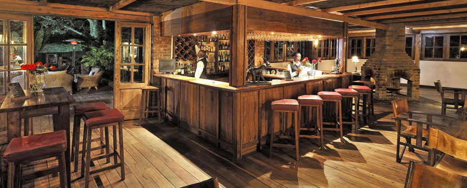 Hotel Bar - Arusha Coffee Lodge