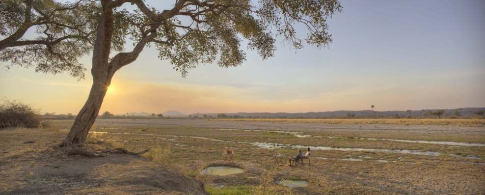 Sundowners - Ikuka Safari Camp 