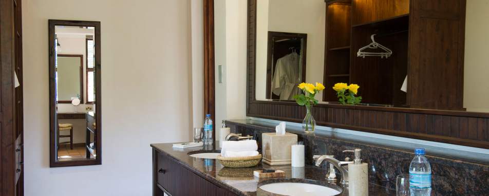 Bathroom - Legendary Lodge