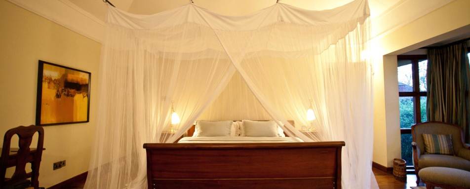 Cottage bedroom - Legendary Lodge