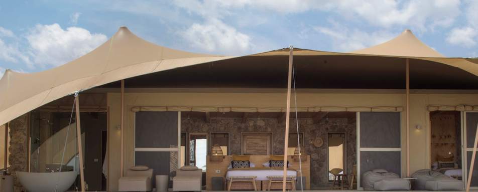 Family tent at Namiri Plains 