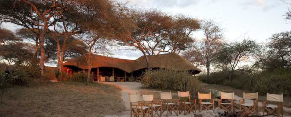 External view - Oliver's Camp