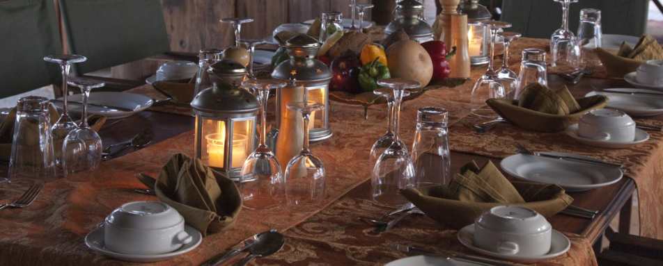 Dining table - Oliver's Camp