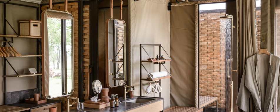 Singita Sabora Bathroom and Dressing room 