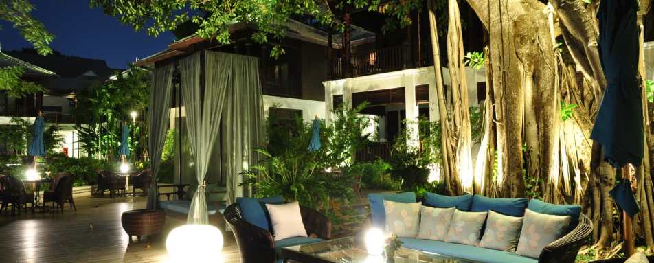 The Deck at Night  - 137 Pillars House