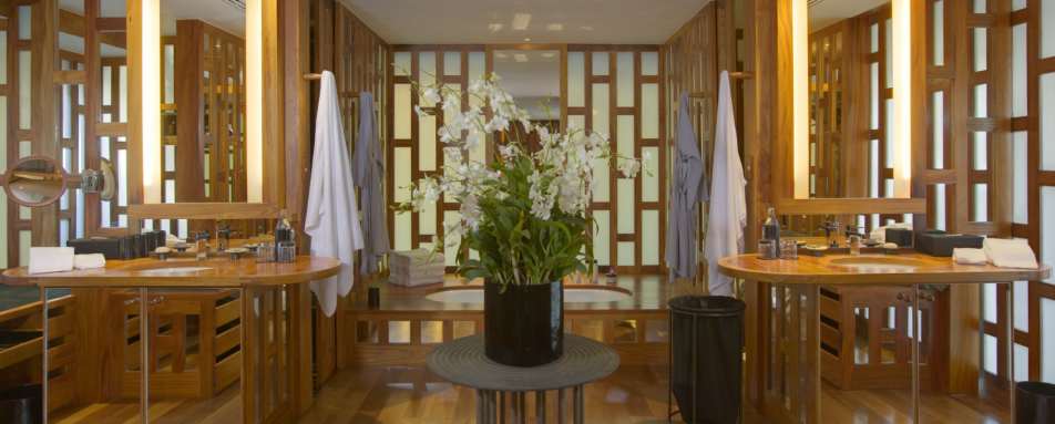 Pavilion Bathroom - Amanpuri