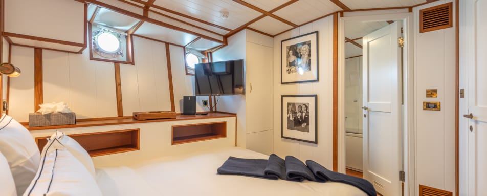 Front Double Room  