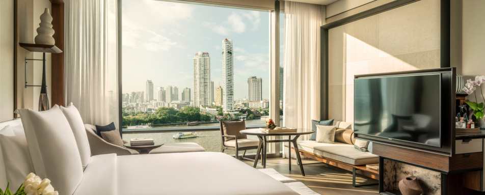 Double Bedroom - Four Seasons Hotel Bangkok 