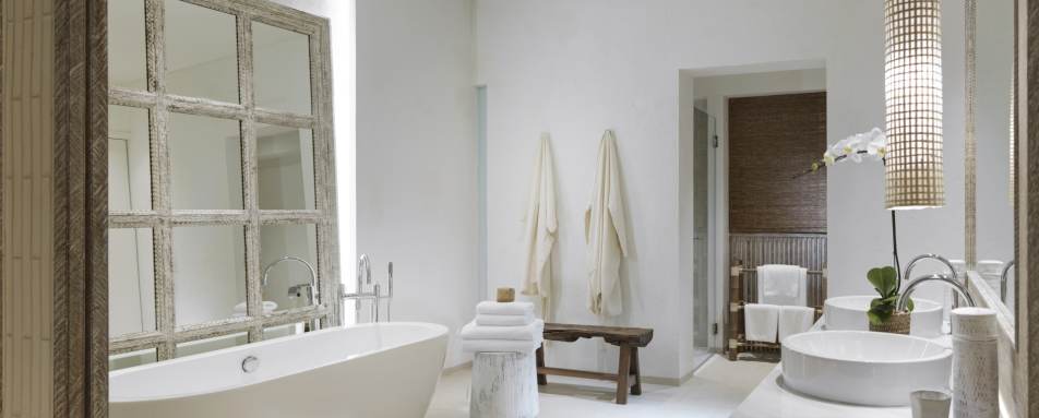 Rin Terrace Suite Bathroom 