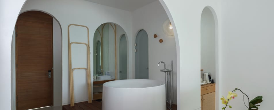 Oceanfront Balcony Suite Bathroom - Sala Samui Chaweng Beach