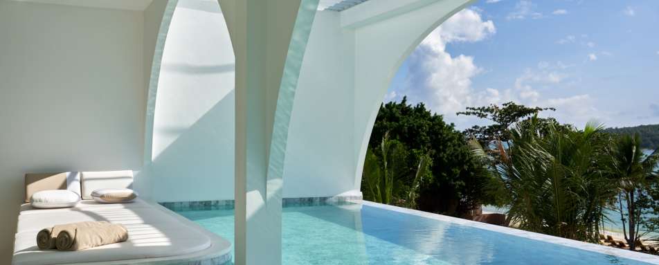 Oceanfront One Bedroom Suite Pool - Sala Samui Chaweng Beach