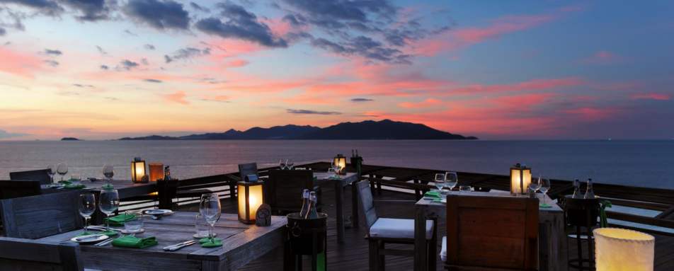 Dining on Rocks - Six Senses Samui