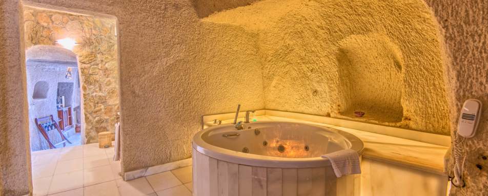 Jacuzzi bath - Museum Hotel Cappadocia