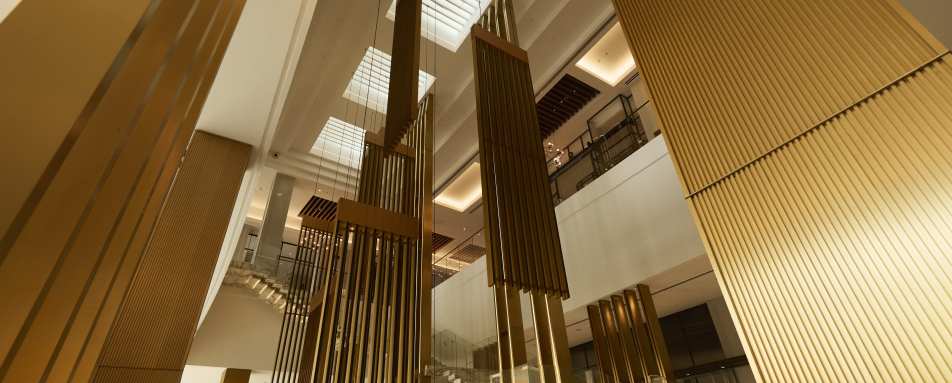 atlantistheroyal-royalgalleriastairs- 