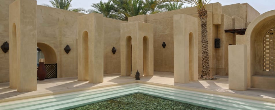 mainb-pond-courtyard 