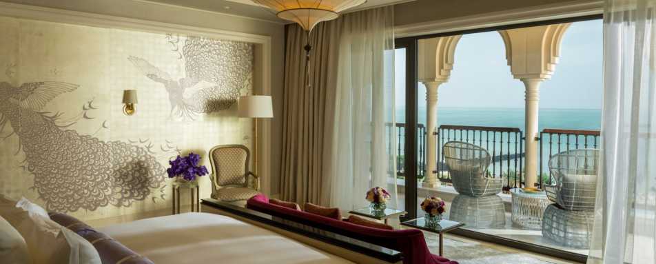 Royal Suite Master Bedroom - Four Seasons Resort Dubai