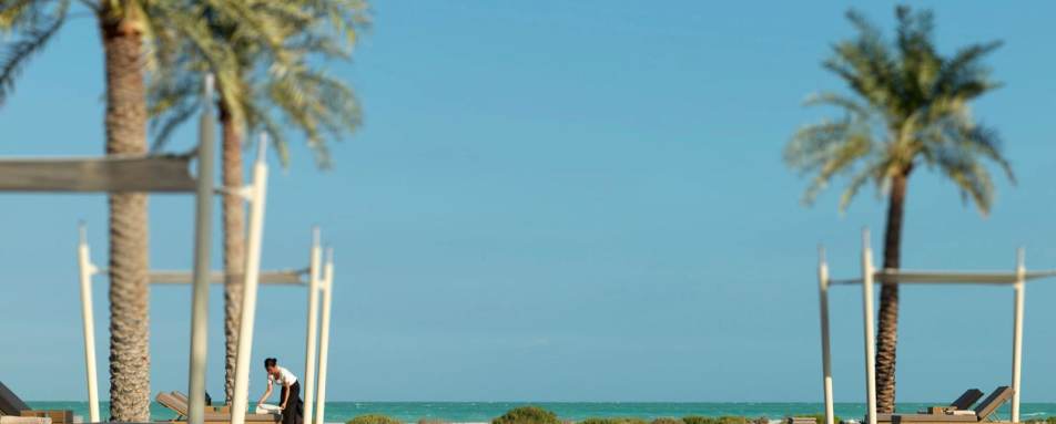 Swimming Pool - Park Hyatt Abu Dhabi 