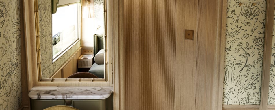 Suite Marbel Vanity with Mirror 