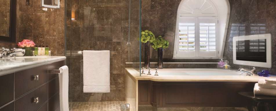 Corinthia - Musician Penthouse Bathroom 