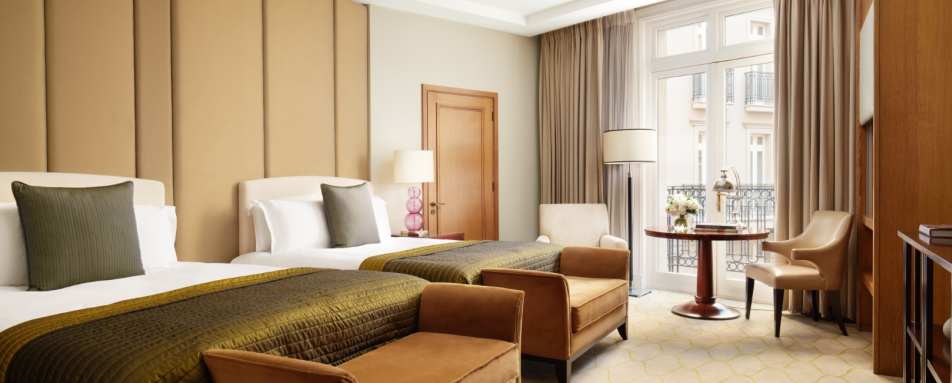 Corinthia - Executive Family Room 