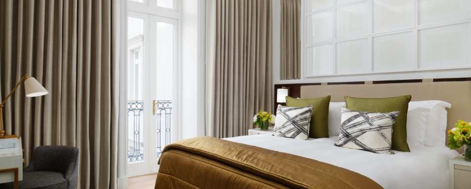 Corinthia - Garden Suite Bedroom 