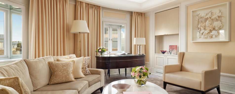 Corinthia - Hamilton Living Room 