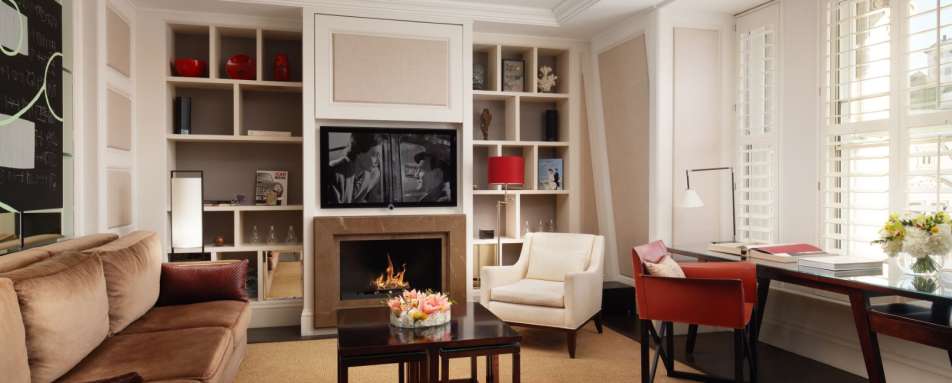 Corinthia - Explorer Living room 