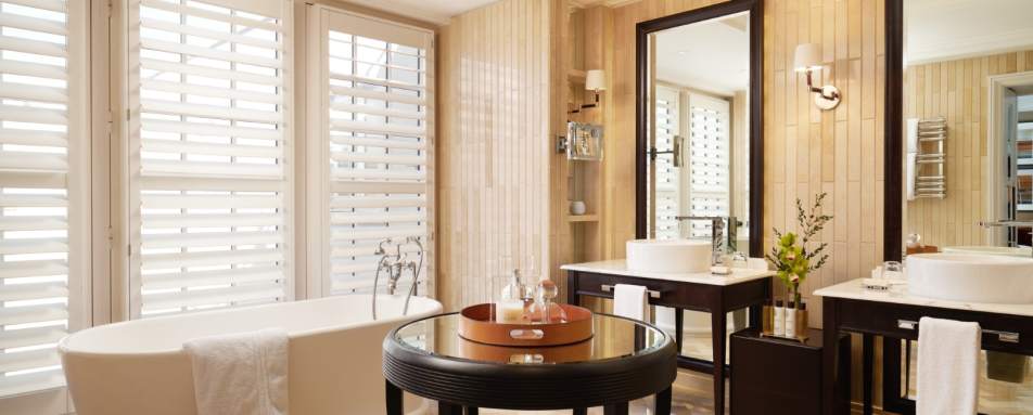 Corinthia - Explorer Bathroom 