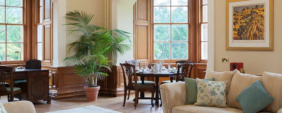 Glencoe House - Living Room 
