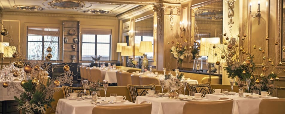 Domino Restaurant set up  