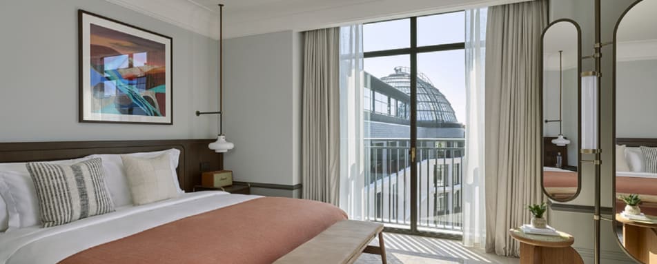 LondonCourtyardSuiteBedroom 