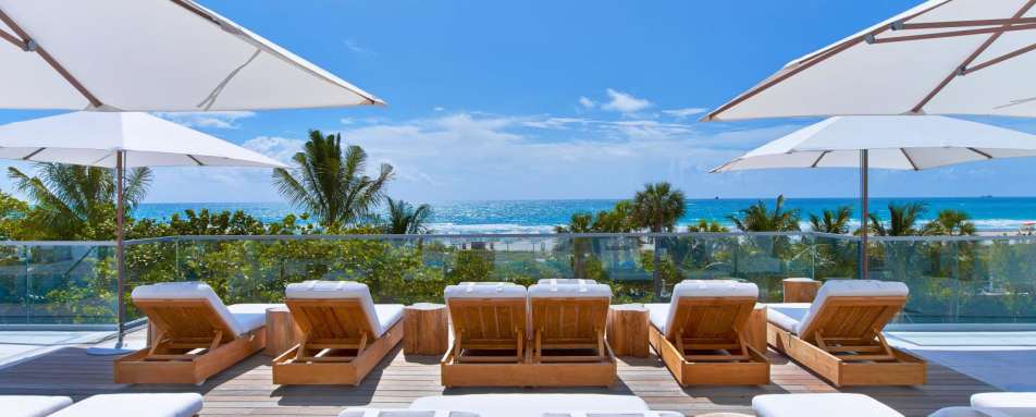 Sun loungers - 1 Hotel South Beach