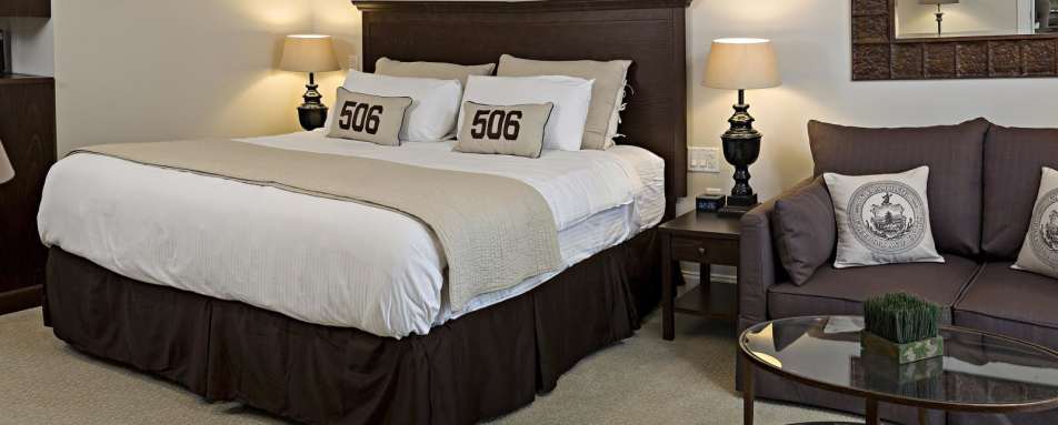 King room interior - 506 On the River