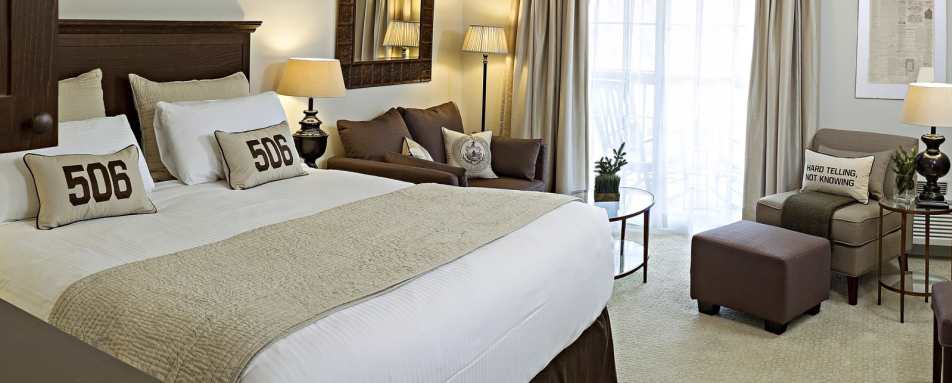 Deluxe king room - 506 On the River