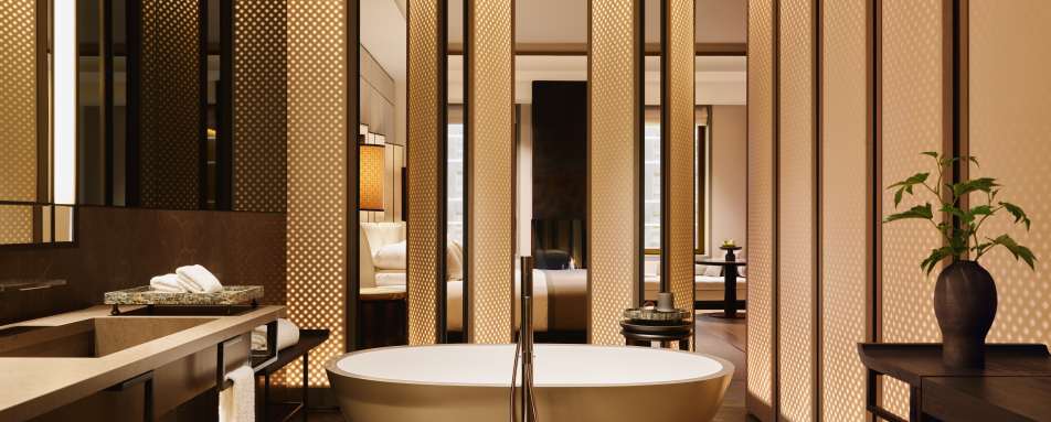  5th Avn Junior Suite Bathroom 