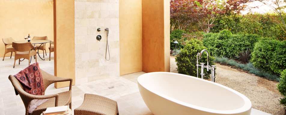 Outdoor Bath Tub - Auberge du Soleil