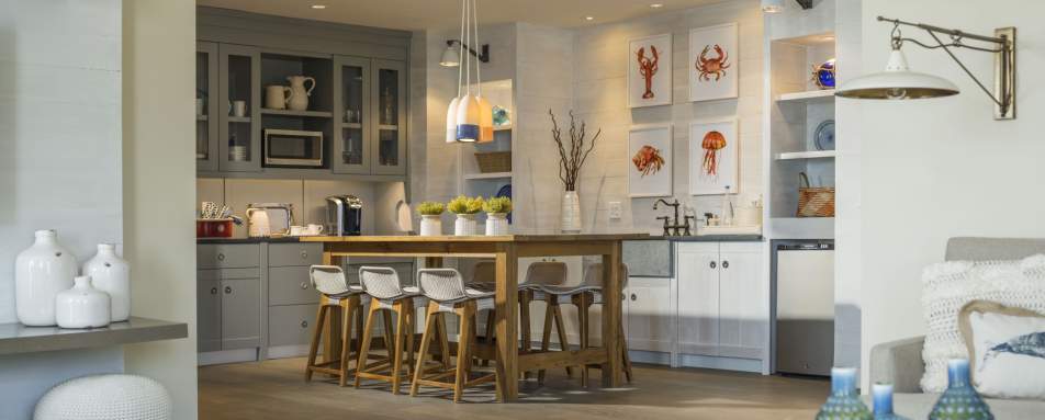 Two Bedroom Spa Suite Kitchen - Cliff House