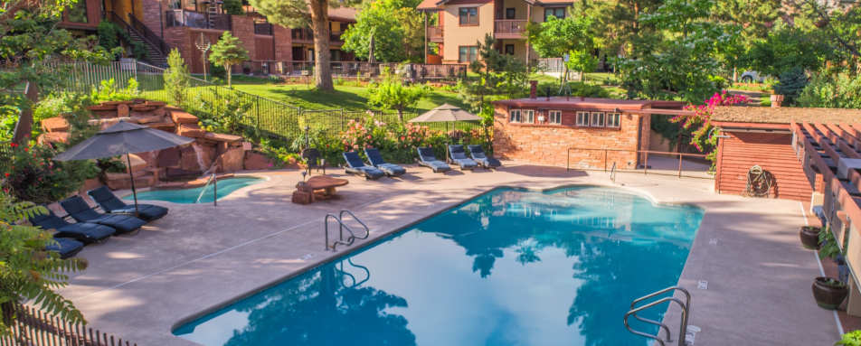 Swimming Pool - Cliffrose Lodge 