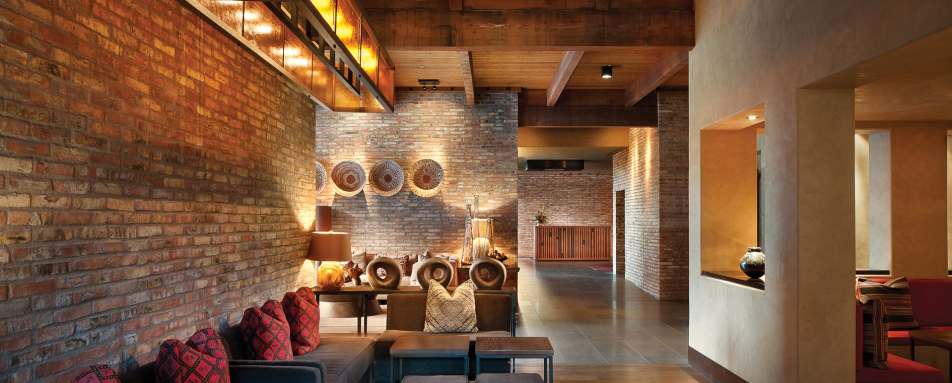 Lobby - Enchantment Resort and Spa